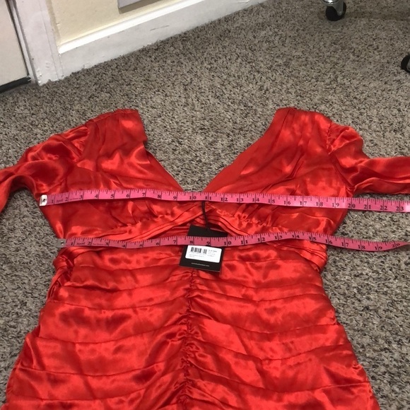 NEW NICHOLAS Gathered Party Dress Size US 12 Scarlett Red Ruched Long Sleeve - Picture 8 of 10